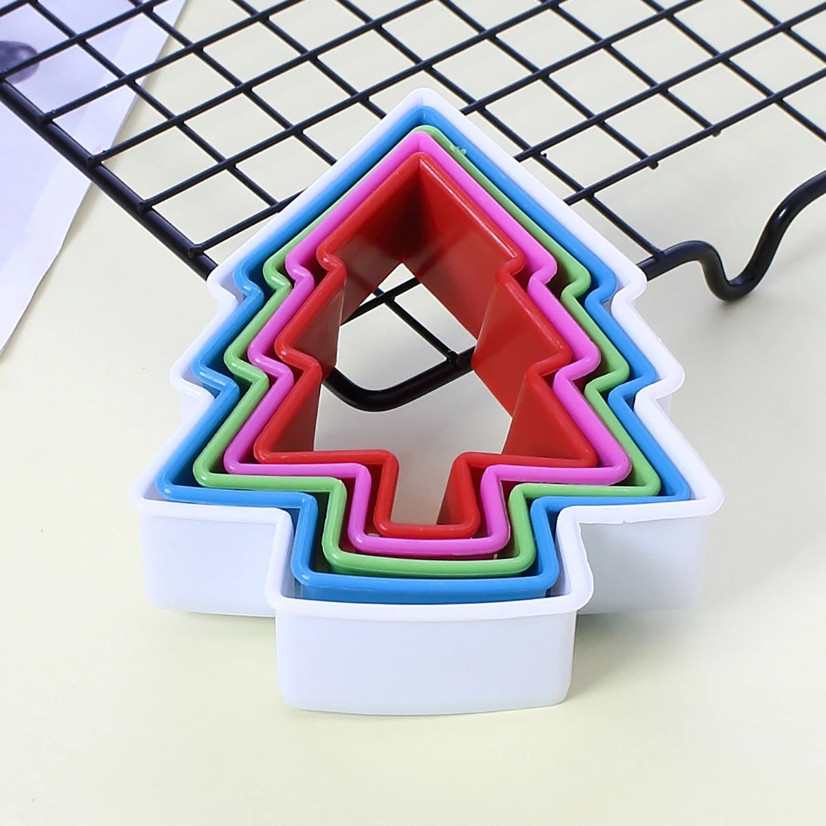 emporte-piece-noel-sapins-multicolors
