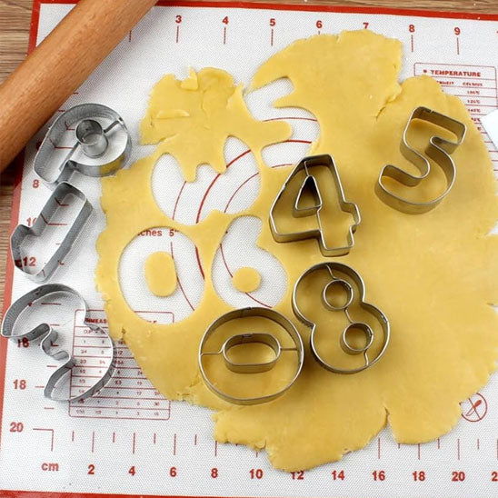 emporte-piece-chiffre-sur-pate-sablee